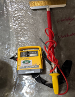 HIGH VOLTAGE HOLIDAY DETECTOR